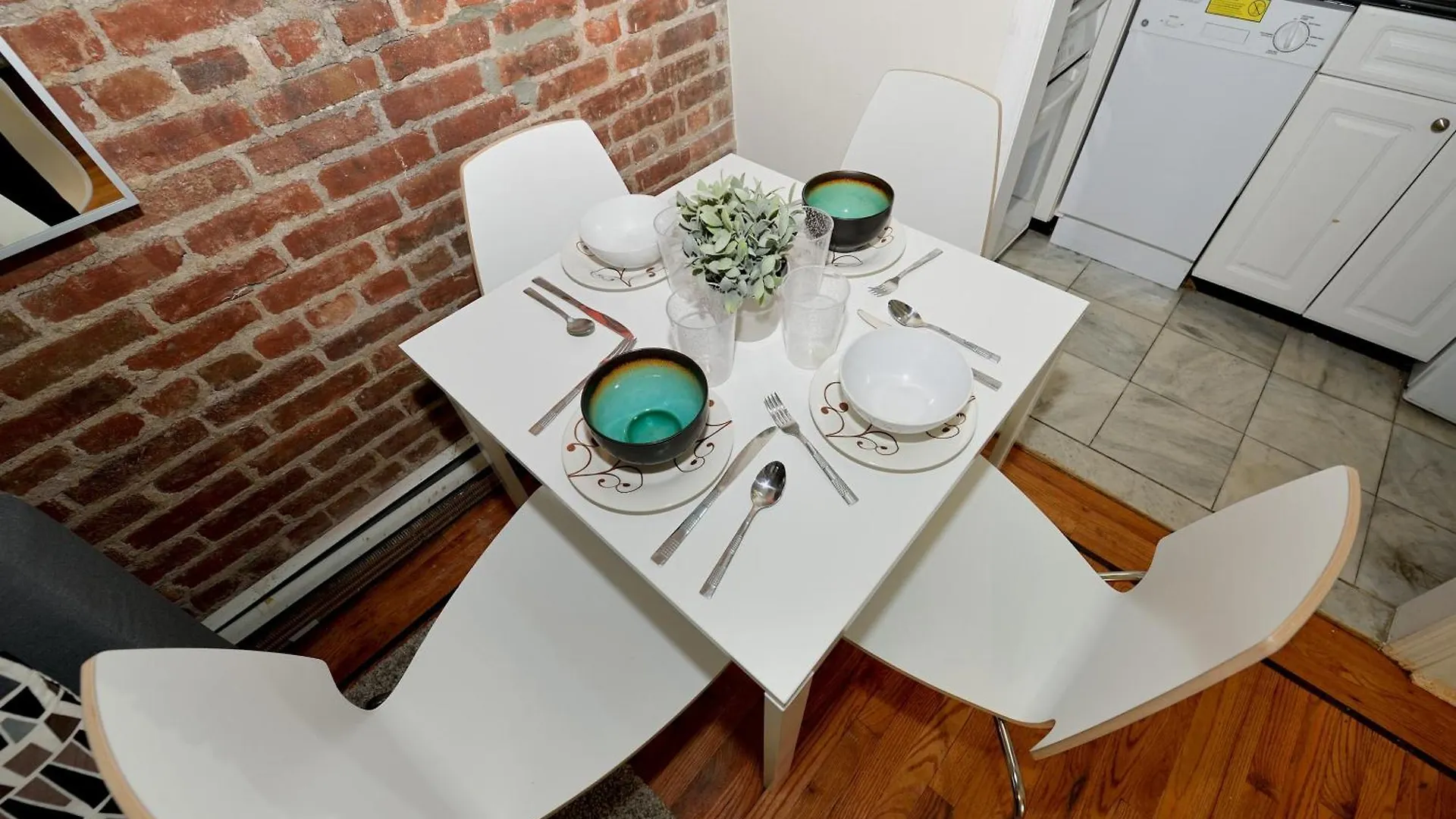 Charming 3-Bedroom Apartment In Midtown West New York