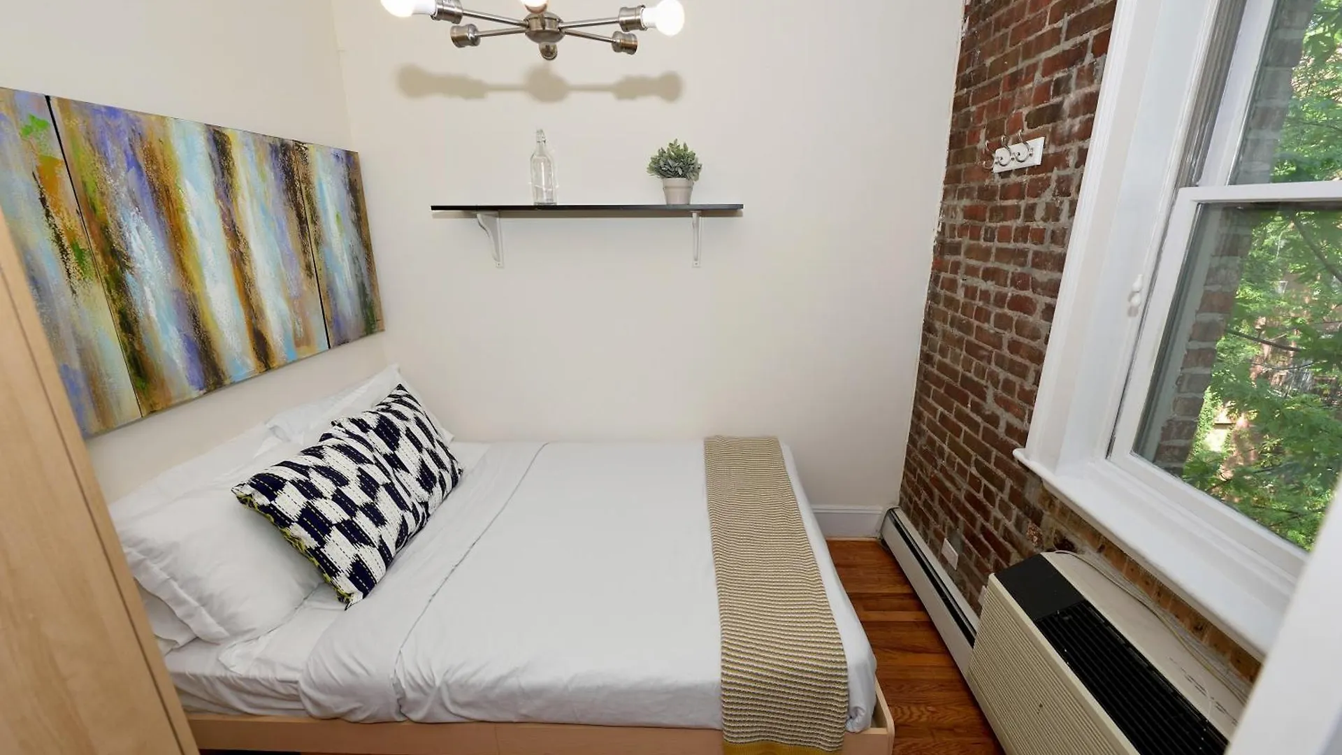 Charming 3-Bedroom Apartment In Midtown West New York